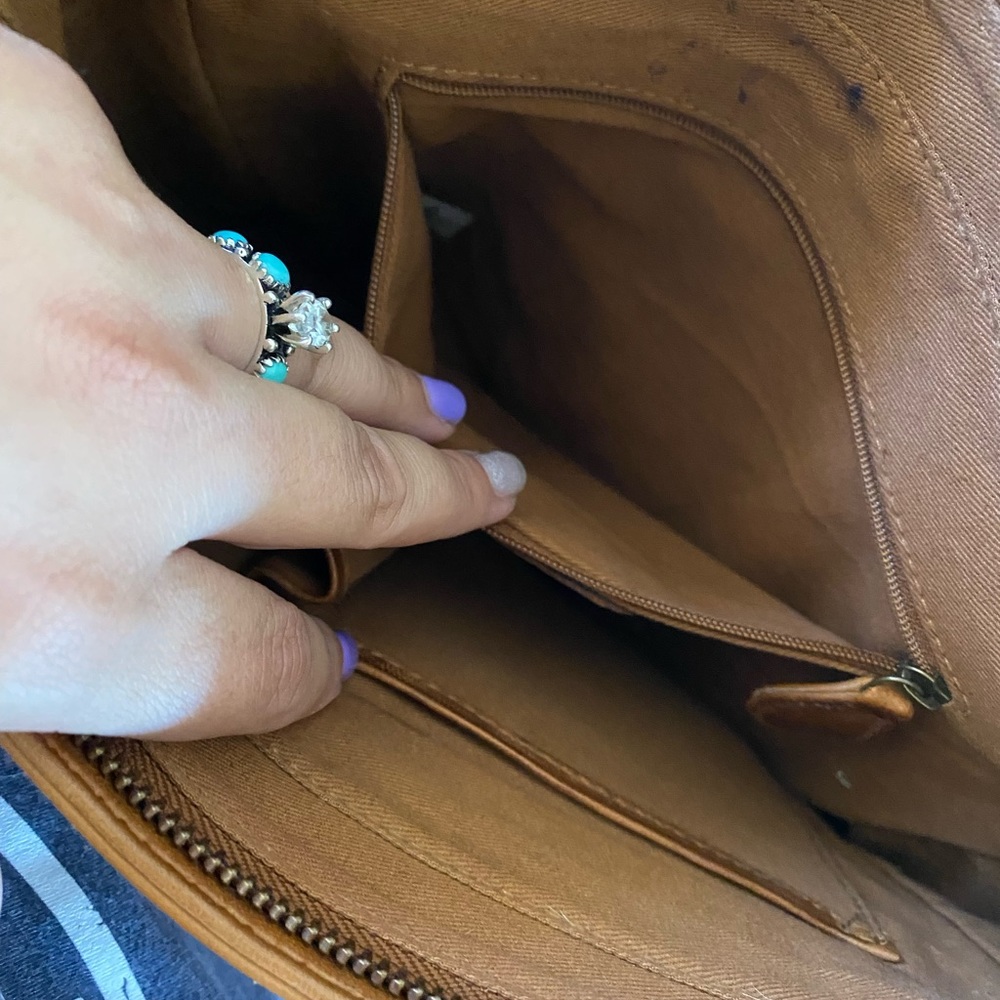 Scully leather purse - Picture 6 of 9